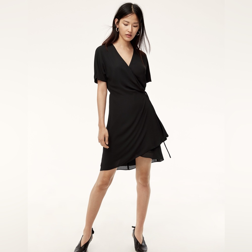 NWT Aritzia Babaton Wallace wrap dress XS Black